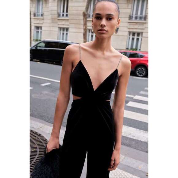 🖤 RHINESTONE STRAP VELVET JUMPSUIT - Picture 4 of 7